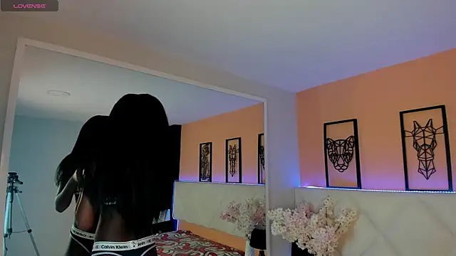 Charlotte evanns 1 online show from November 28, 2025, 12:27 pm