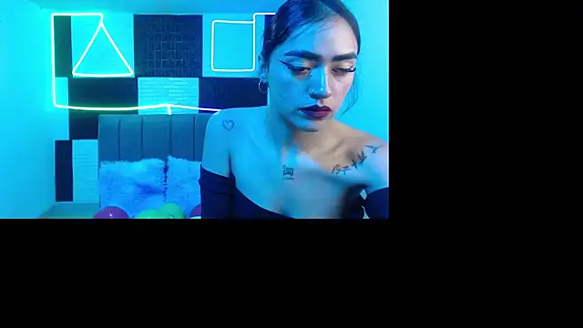 bonnie blue 18 online show from December 4, 2025, 2:16 pm