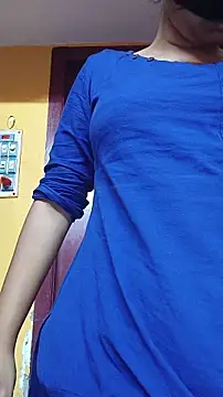 Snapshot of SameeraReddy19 chatting on May 14, 2026, 10:23 am SameeraReddy19 online show from May 14, 2026, 10:23 am