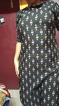 SameeraReddy19 online show from April 15, 2026, 10:21 am