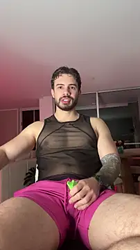 Valenthino Salvatore online show from January 14, 2026, 3:32 am