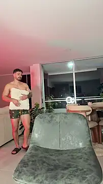 Valenthino Salvatore online show from January 16, 2026, 3:54 am