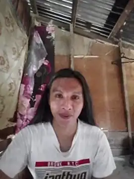 Snapshot of lovelycarla32 chatting on November 27, 2025, 5:08 am lovelycarla32 online show from November 27, 2025, 5:08 am