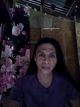 Snapshot of lovelycarla32 chatting on December 18, 2025, 2:38 am lovelycarla32 online show from December 18, 2025, 2:38 am