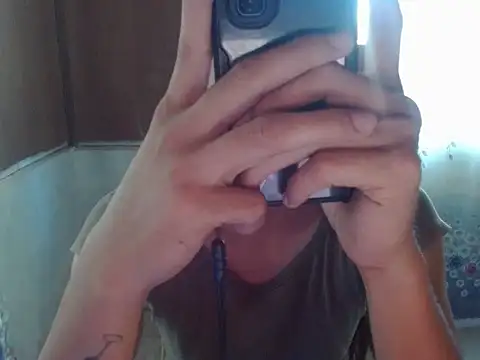 Snapshot of lovelycarla32 chatting on March 25, 2026, 2:33 am lovelycarla32 online show from March 25, 2026, 2:33 am