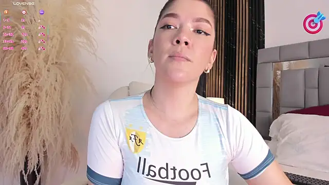 amaia santini online show from March 31, 2026, 7:05 pm