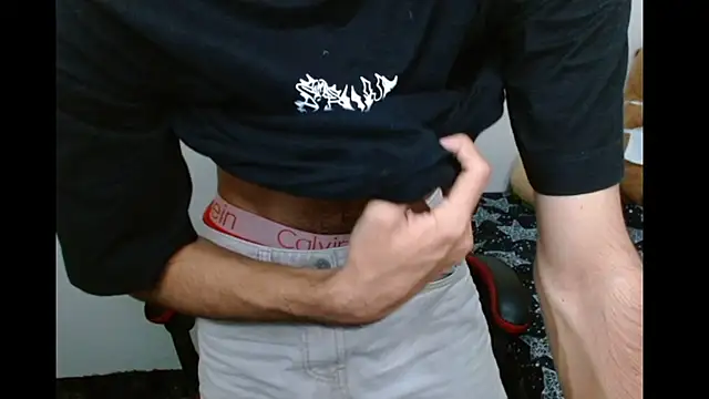 Neithanzynnx online show from November 28, 2025, 7:58 pm