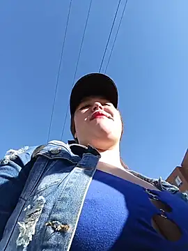 Snapshot of Shofy22 chatting on November 25, 2025, 12:38 pm Shofy22 online show from November 25, 2025, 12:38 pm