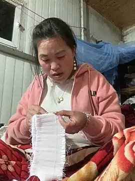 hotel222 online show from November 28, 2025, 1:44 pm