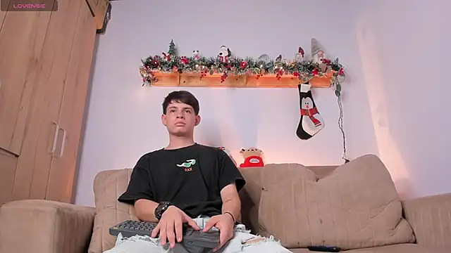 Snapshot of steveen_universe28 chatting on November 27, 2025, 12:22 am steveen universe28 online show from November 27, 2025, 12:22 am