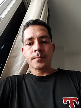 Logan hetero1 online show from November 23, 2025, 7:57 pm