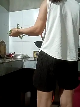 nangmo online show from March 3, 2026, 11:12 pm