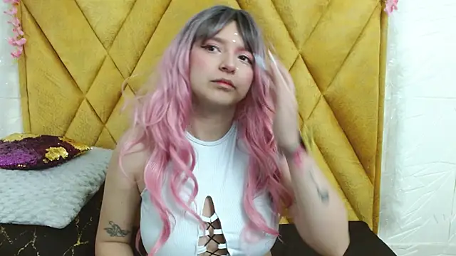 CandySwan online show from December 22, 2025, 3:50 am