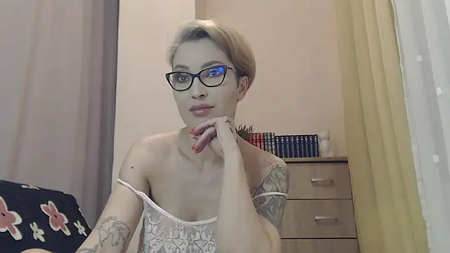 JADAPink    online show from April 18, 2026, 6:32 pm