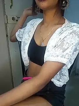 LOVELY BABYJI online show from December 22, 2025, 12:38 pm