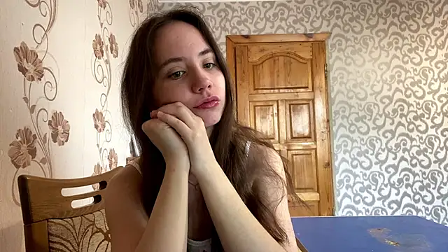 ChandaApplin online show from December 17, 2025, 12:21 pm