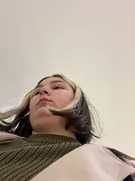 Snapshot of KateBurlesk chatting on November 28, 2025, 9:09 am KateBurlesk online show from November 28, 2025, 9:09 am