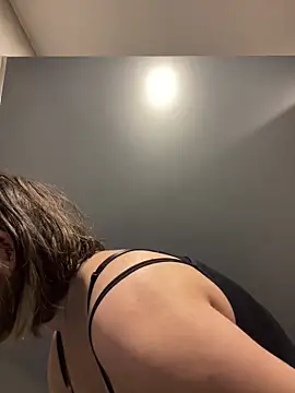 KateBurlesk online show from January 8, 2026, 9:15 am