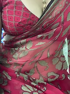 Snapshot of honeygirl6996 chatting on July 27, 2026, 8:43 am honeygirl6996 online show from July 27, 2026, 8:43 am