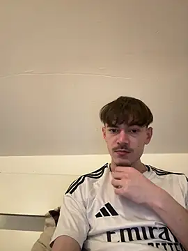 vicoo077 online show from February 10, 2026, 4:39 pm