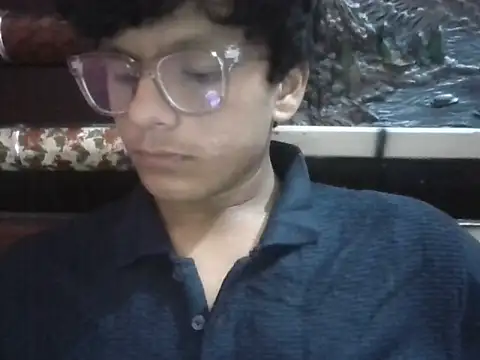 Snapshot of maskedman699 chatting on November 28, 2025, 5:51 am maskedman699 online show from November 28, 2025, 5:51 am