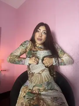 DAKOTA SAKURA online show from May 30, 2026, 4:45 pm