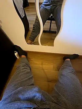 Mick-22 online show from November 28, 2025, 10:15 am