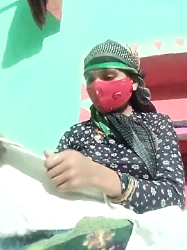 Snapshot of Mohnisinghji chatting on December 18, 2025, 2:32 pm Mohnisinghji online show from December 18, 2025, 2:32 pm