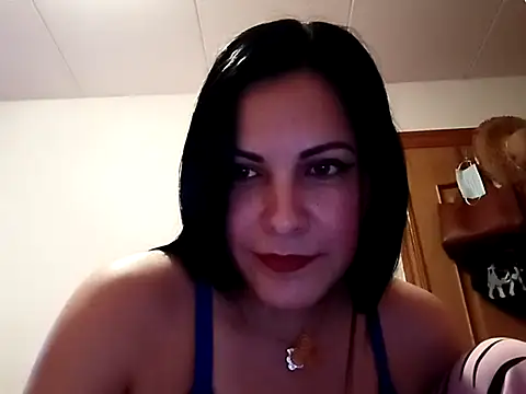 Morena ojazos travieza-39 online show from May 11, 2026, 12:23 am
