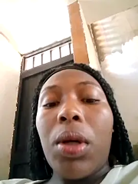 KiaracCastilo online show from December 1, 2025, 5:03 pm