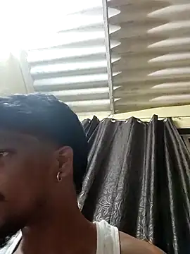 Handsome 09 online show from March 12, 2026, 8:02 pm