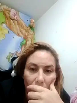 Snapshot of Alice-pink chatting on November 29, 2025, 11:38 pm Alice-pink online show from November 29, 2025, 11:38 pm