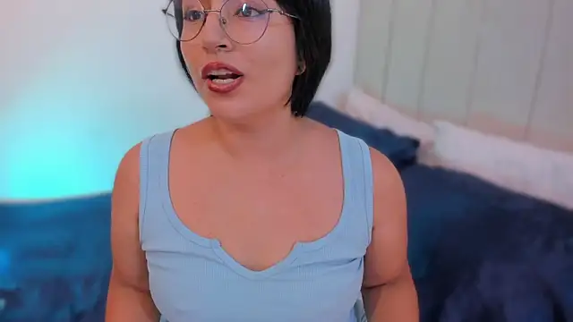 Snapshot of natty_bush chatting on July 15, 2026, 8:49 pm natty bush online show from July 15, 2026, 8:49 pm