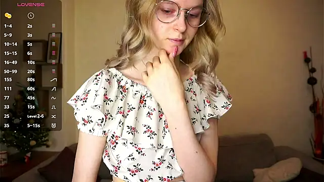 ToyaPletz online show from February 10, 2026, 7:35 pm