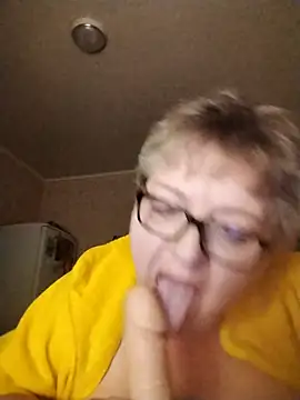 MillanaOcean online show from December 3, 2025, 2:56 am