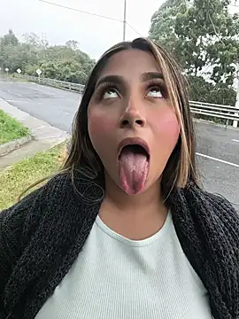 Snapshot of Catalina_ramos chatting on July 19, 2026, 5:10 pm Catalina ramos online show from July 19, 2026, 5:10 pm