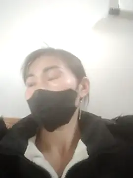 meganmeo online show from November 23, 2025, 2:43 am