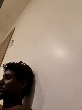 Snapshot of Sunny_0606 chatting on December 19, 2025, 10:23 pm Sunny 0606 online show from December 19, 2025, 10:23 pm