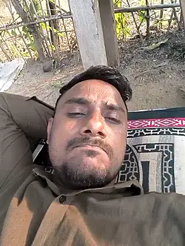 aryaaap online show from December 1, 2025, 10:27 am