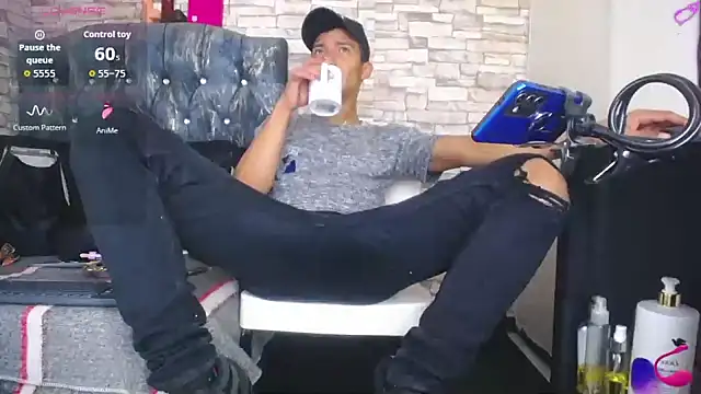 stefanodj online show from December 2, 2025, 4:36 am