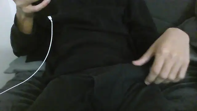 latinman7944 online show from February 13, 2026, 7:41 am