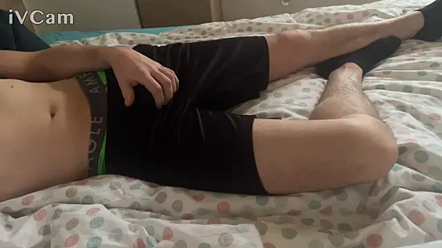 Snapshot of nightbound99 chatting on December 14, 2025, 12:11 pm nightbound99 online show from December 14, 2025, 12:11 pm