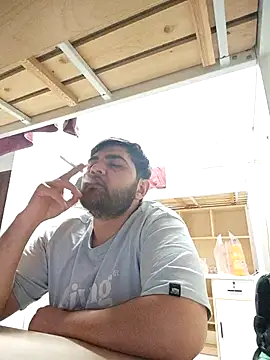 Snapshot of Koma001 chatting on November 26, 2025, 6:08 pm Koma001 online show from November 26, 2025, 6:08 pm