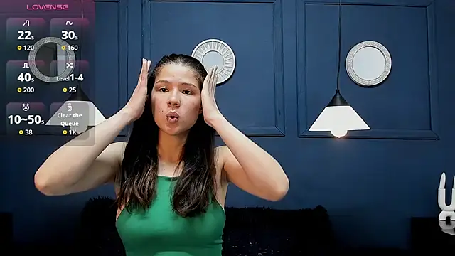 Skyy bloom online show from December 15, 2025, 12:55 pm