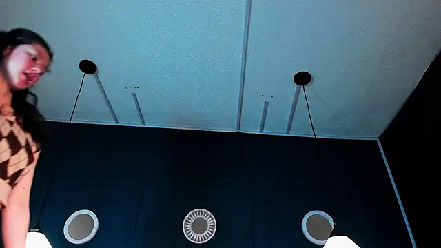 Skyy bloom online show from December 20, 2025, 11:57 am