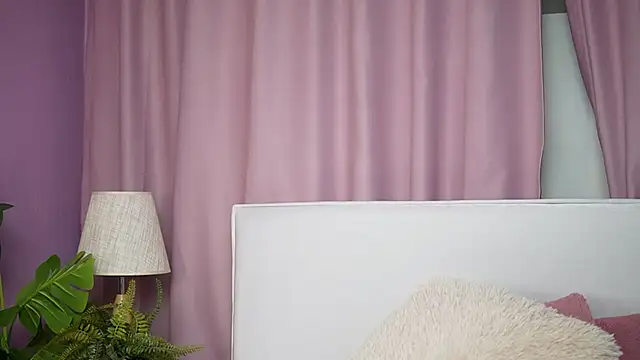 Snapshot of IsabelAmber chatting on November 26, 2025, 9:26 pm IsabelAmber online show from November 26, 2025, 9:26 pm