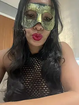 Snapshot of LunnaMaska chatting on March 24, 2026, 4:18 pm LunnaMaska online show from March 24, 2026, 4:18 pm