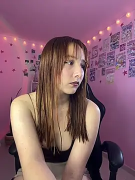 Snapshot of Davne_ chatting on July 19, 2026, 11:45 pm Davne online show from July 19, 2026, 11:45 pm