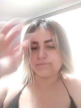 sexy aurora ourdoors online show from November 25, 2025, 2:39 pm