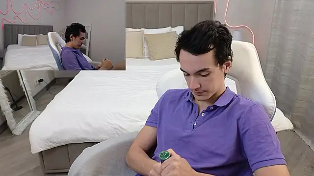 MoonlinSkinn online show from February 4, 2026, 1:00 am